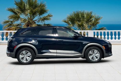 2022 Hyundai NEXO Blue