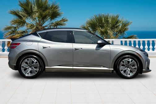 2024 Genesis GV60 Standard