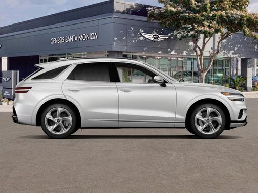 Uyuni White 2026 Genesis GV70 2.5T Advanced