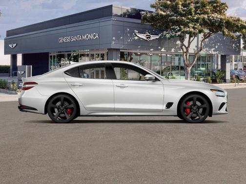 Uyuni White 2026 Genesis G70 3.3T Sport Prestige