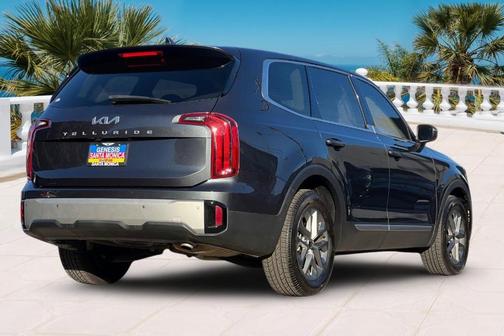 2023 Kia Telluride LX