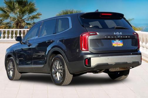 2023 Kia Telluride LX