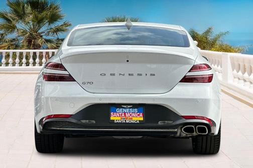 2023 Genesis G70 2.0T