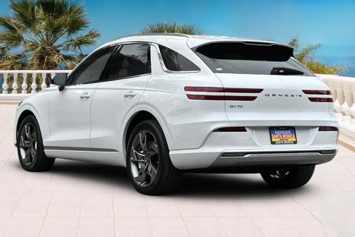 2024 Genesis Electrified GV70 Advanced