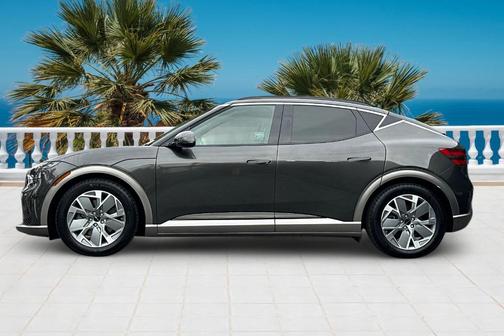 2024 Genesis GV60 Standard