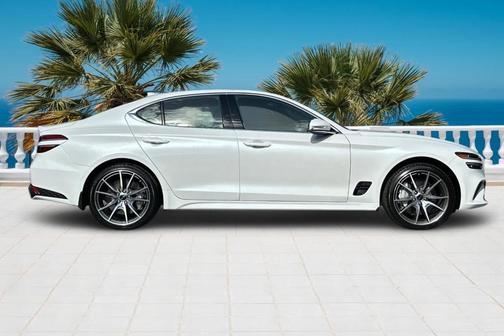 2025 Genesis G70 2.5T