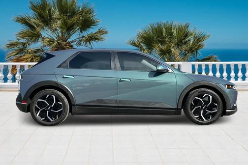 2024 Hyundai IONIQ 5 SE Standard Range