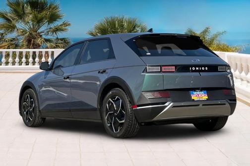 2024 Hyundai IONIQ 5 SE Standard Range