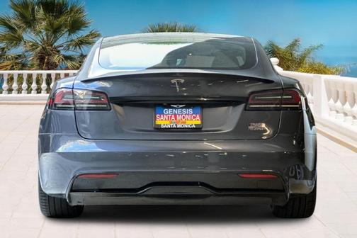2022 Tesla Model S Plaid