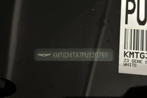 2023 Genesis G70 2.0T