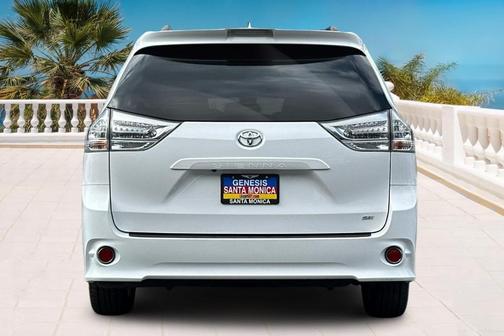 2018 Toyota Sienna L
