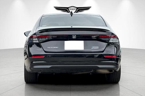 Crystal Black Pearl 2024 Honda Accord Hybrid Sport