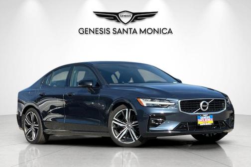 2019 Volvo S60 T5 R-Design