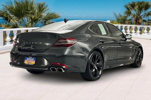 2023 Genesis G70 2.0T