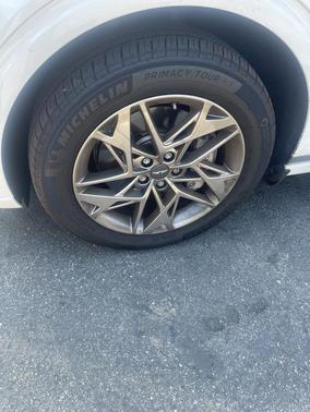 2023 Genesis GV70 2.5T