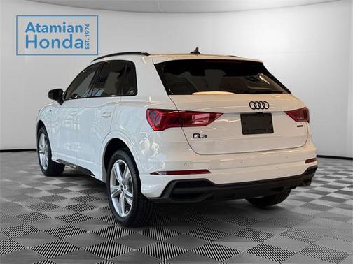 2024 Audi Q3 45 S line Premium Plus