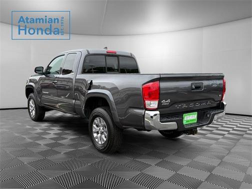 2017 Toyota Tacoma SR5