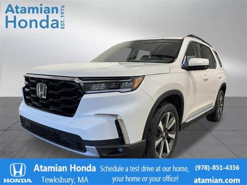 2025 Honda Pilot Touring 8-Passenger