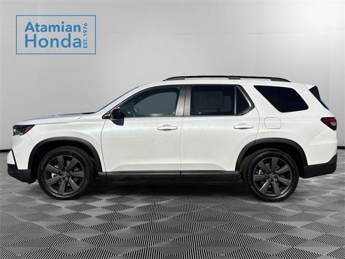 2023 Honda Pilot AWD Sport