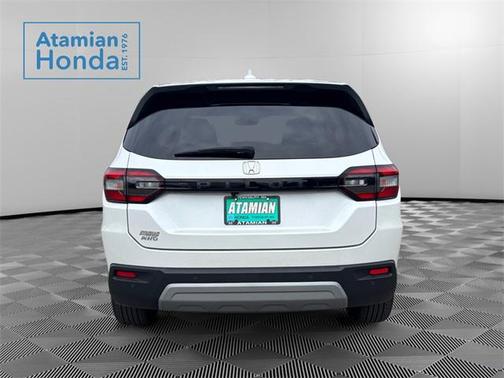 2023 Honda Pilot AWD EX-L 8 Passenger