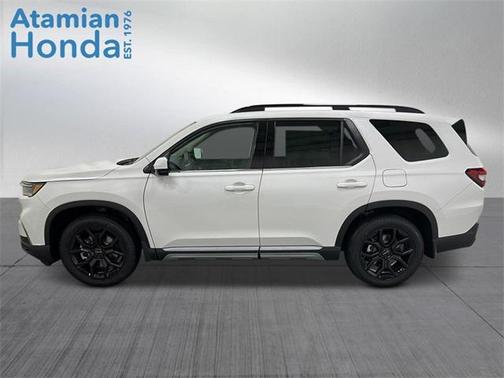 2025 Honda Pilot Touring 8-Passenger