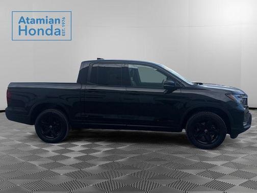 2023 Honda Ridgeline Black