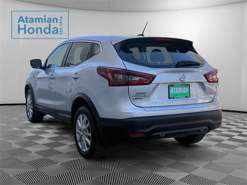 2022 Nissan Rogue Sport S