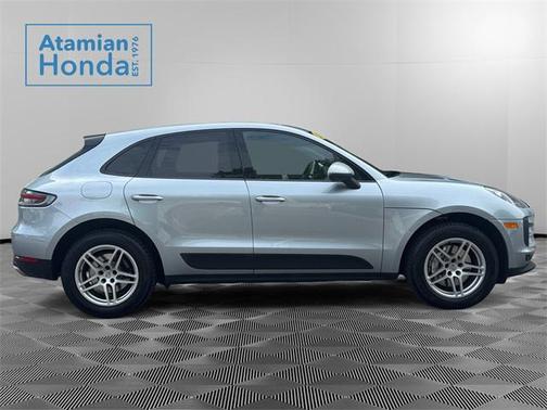 2021 Porsche Macan Base