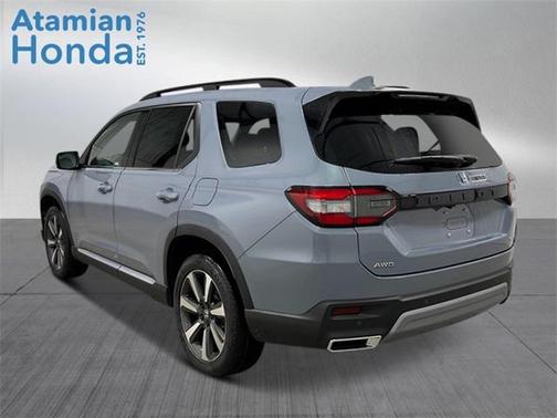 2025 Honda Pilot Touring 8-Passenger