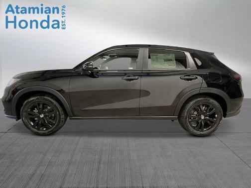 Crystal Black Pearl 2027 Honda HR-V Sport