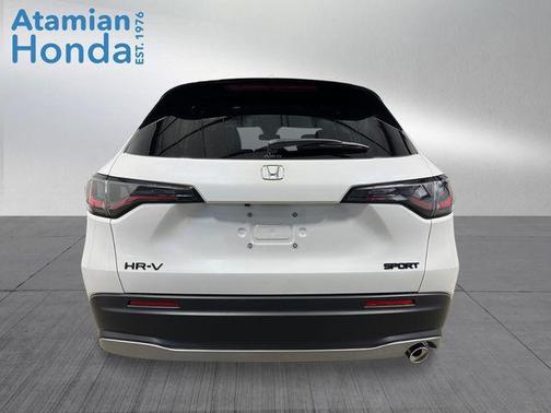 Platinum White Pearl 2027 Honda HR-V Sport