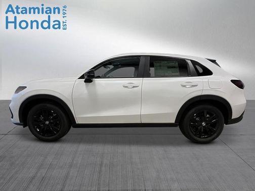 Platinum White Pearl 2027 Honda HR-V Sport
