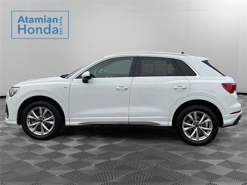 2023 Audi Q3 Premium 45 TFSI S line quattro Tiptronic