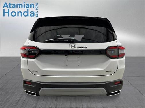 2025 Honda Pilot Touring 8-Passenger