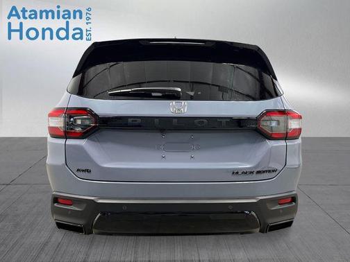 Sonic Gray Pearl 2026 Honda Pilot Black Edition