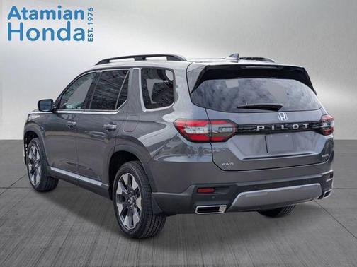Modern Steel Metallic 2026 Honda Pilot Elite