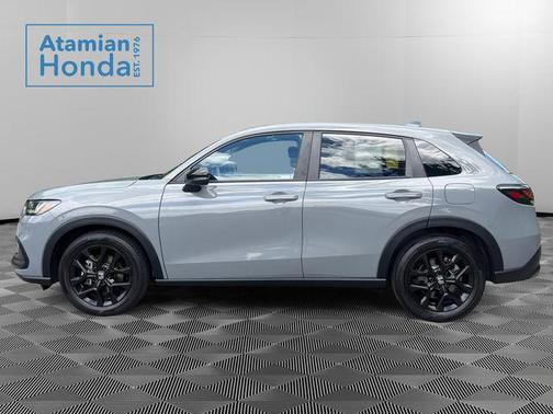 Urban Gray Pearl 2023 Honda HR-V AWD Sport