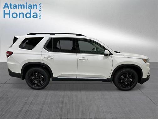 2025 Honda Pilot Touring 8-Passenger