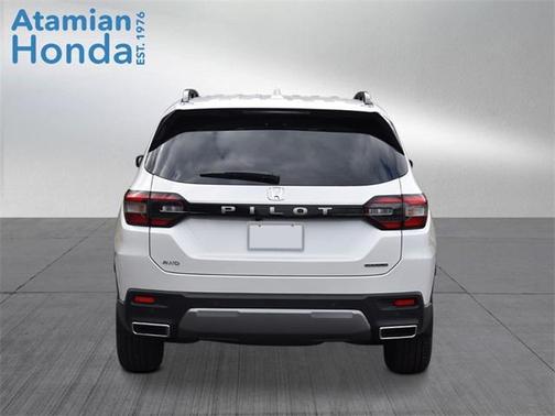 2026 Honda Pilot Touring 8-Passenger