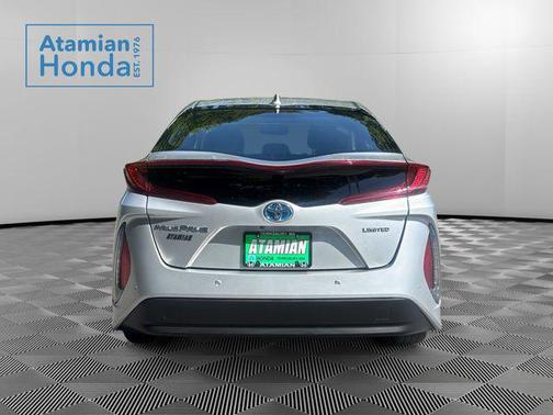 Classic Silver Metallic 2021 Toyota Prius Prime Limited