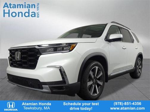 2025 Honda Pilot Touring 8-Passenger