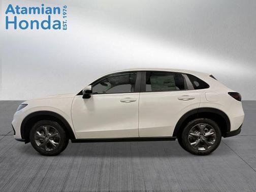 Platinum White Pearl 2026 Honda HR-V LX
