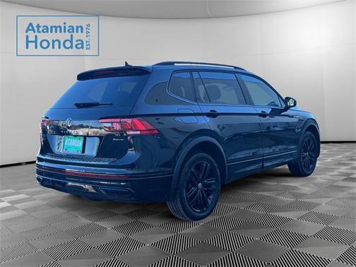 2022 Volkswagen Tiguan 2.0T SE R-Line Black 4MOTION