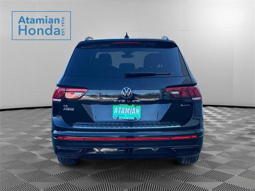 2022 Volkswagen Tiguan 2.0T SE R-Line Black 4MOTION