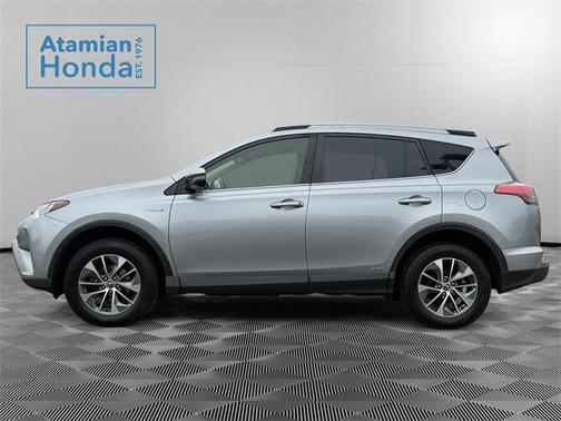 2018 Toyota RAV4 Hybrid XLE