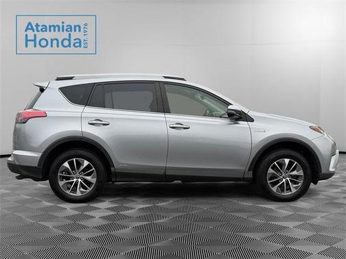 2018 Toyota RAV4 Hybrid XLE