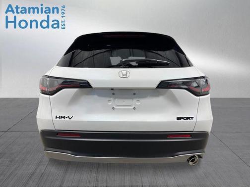 Platinum White Pearl 2027 Honda HR-V Sport