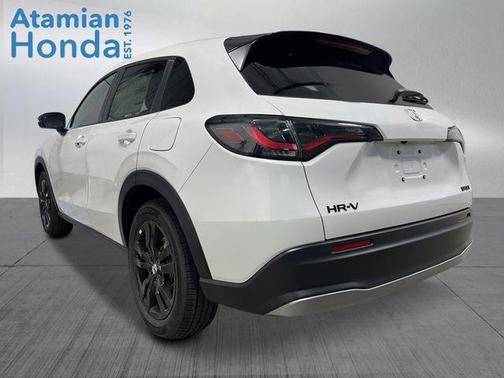 Platinum White Pearl 2027 Honda HR-V Sport
