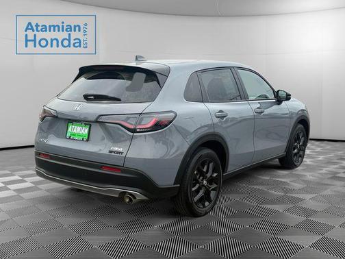 Urban Gray Pearl 2024 Honda HR-V Sport