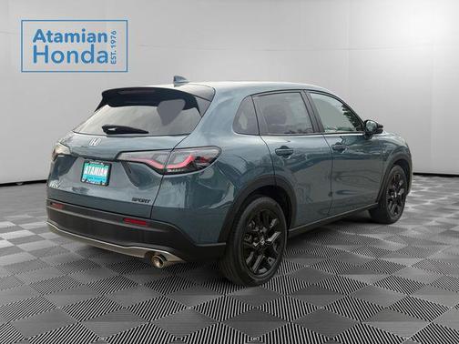 Nordic Forest Pearl 2024 Honda HR-V Sport